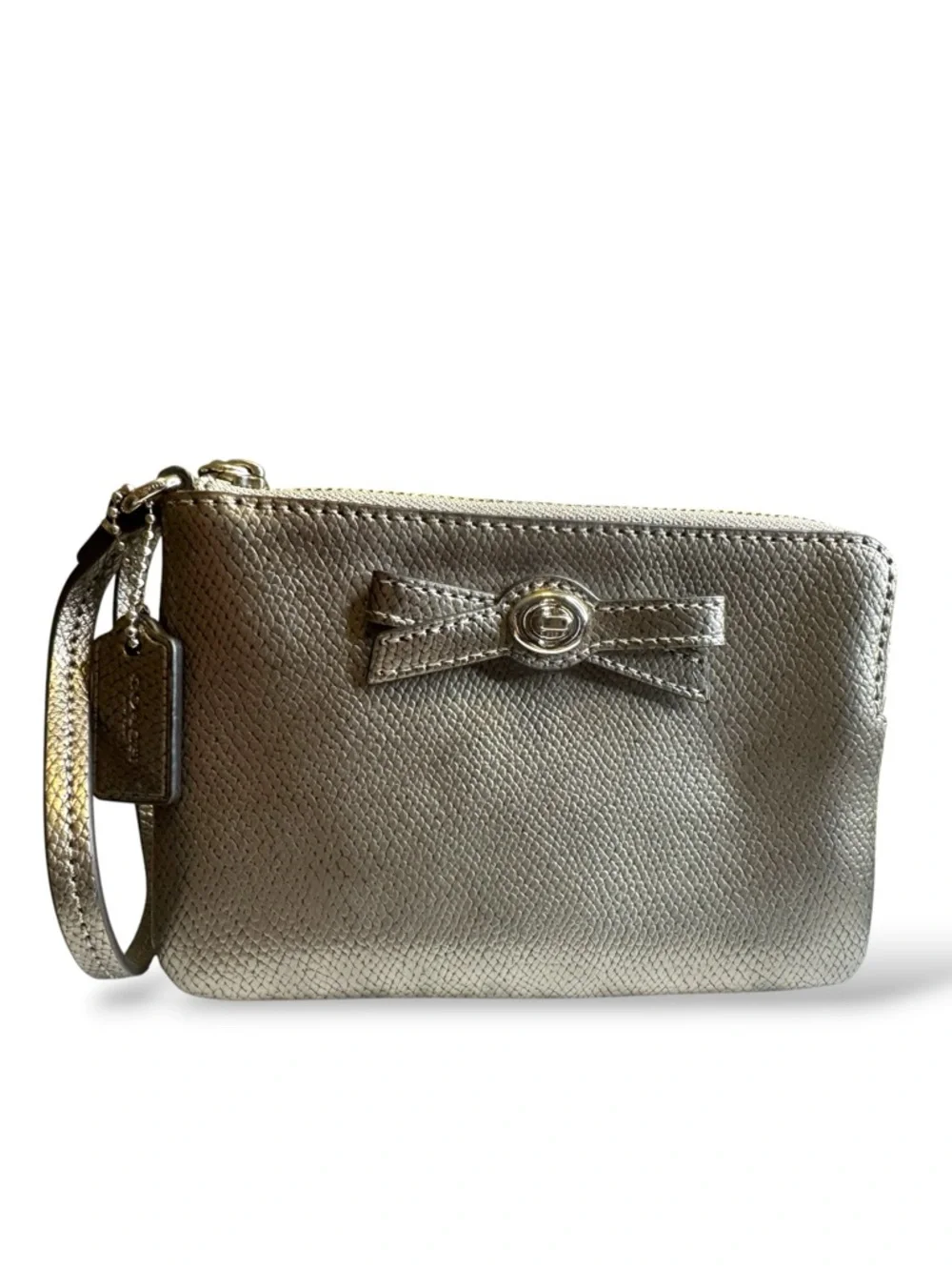 Coach Gunmetal Metallic Silver Wristlet Clutch Turnlock Bow Hangtag